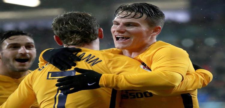 جريزمان وجاميرو 